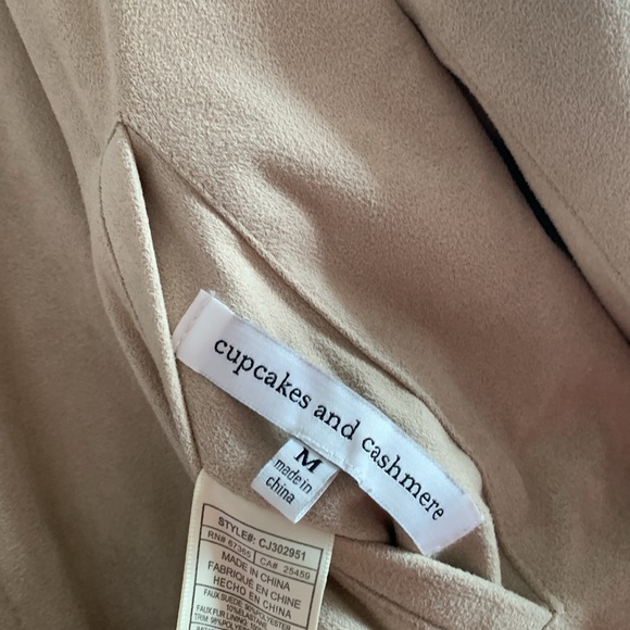 Cupcakes and Cashmere Reversible Sherpa/Suede Jacket - Picture 6 of 6